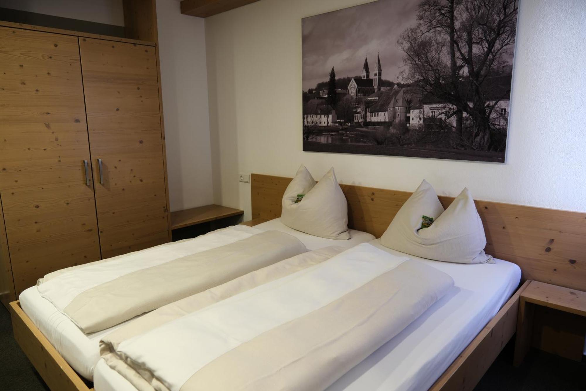 "Beim Butz" Hotel Worth an der Donau Exterior foto